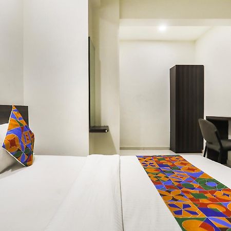 Fabhotel Sk Rajkot Exterior photo