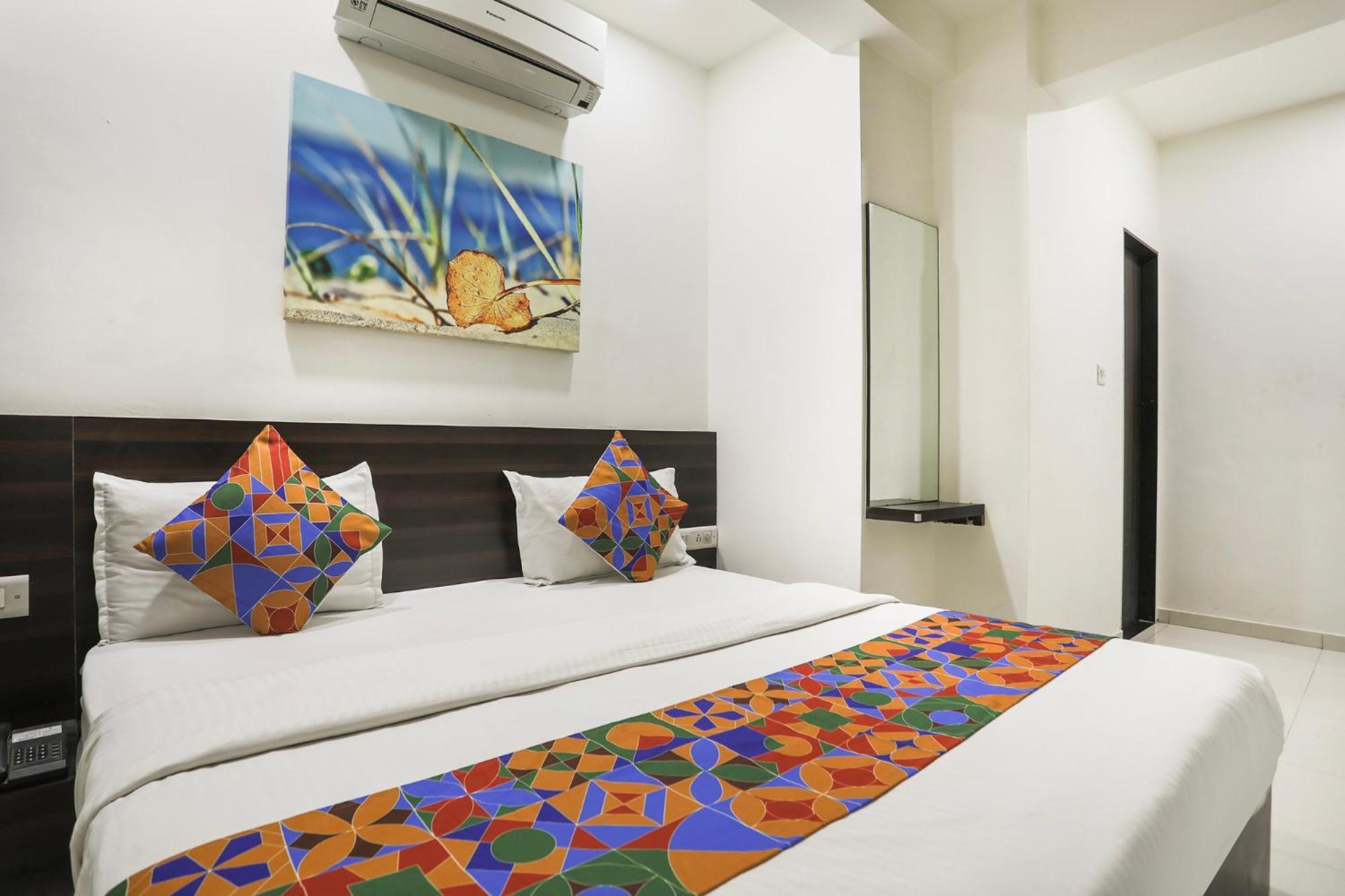 Fabhotel Sk Rajkot Exterior photo